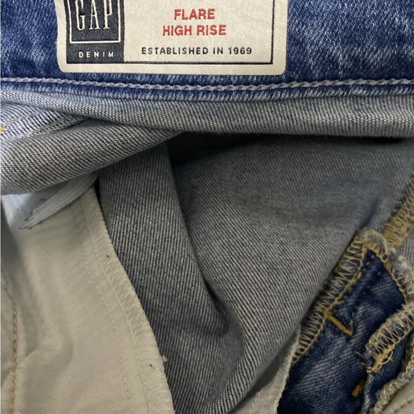 Gap Women's Tall Flare High Rise Jeans Size 6 Blue Light Wash Stretch - Picture 4 of 4